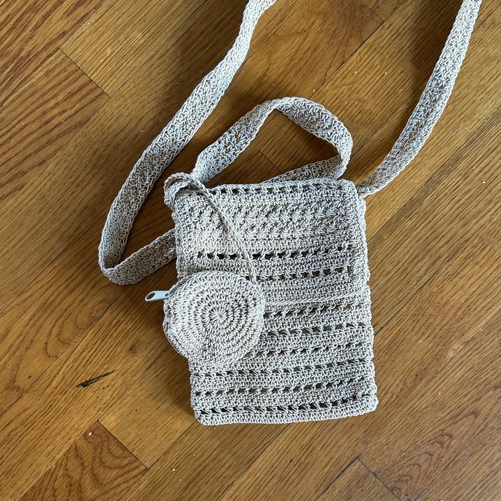 THE LIMITED HANDBAGS small crochet Crossbody bags, excellent condition